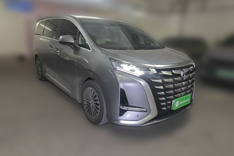 Used Denza D9 2024 DM-i 970 Luxury Model Front Right 45 Deg