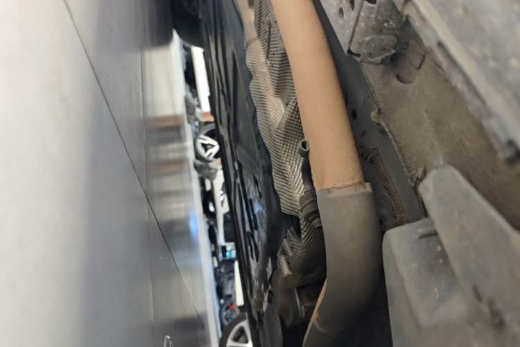 Used Denza D9 2024 PIONEER Four-Seat Pioneer Edition Chassis Front Right