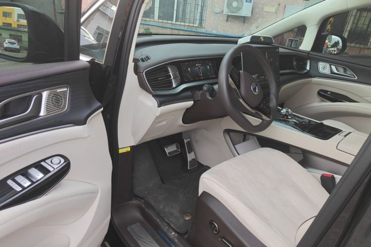 Used Denza D9 2024 DM-i 980 Four-Wheel Drive Flagship Model Driver Seat