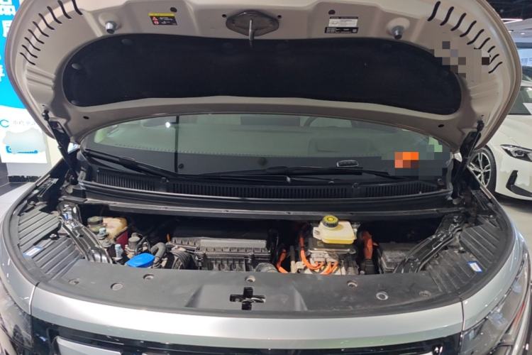 Used Denza D9 2024 PIONEER Four-Seat Pioneer Edition Engine Bay