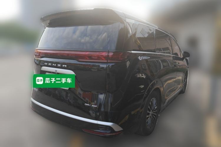 Used Denza D9 2024 DM-i 980 Four-Wheel Drive Flagship Model Rear Right 45 Deg