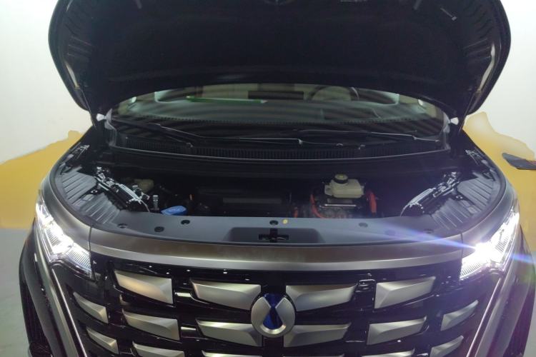 Used Denza D9 2024 PIONEER Four-Seat Pioneer Edition Engine Bay