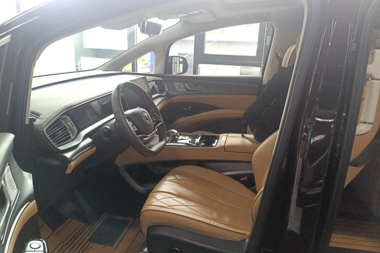 Used Denza D9 2024 EV 600 Four-Wheel Drive Prestige Model Left Front Seat