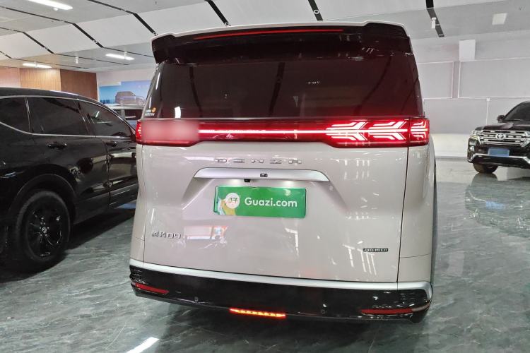 Used Denza D9 2024 PIONEER Four-Seat Pioneer Edition Rear