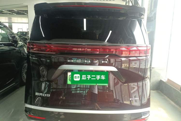 Used Denza D9 2024 EV 600 Four-Wheel Drive Prestige Model Rear