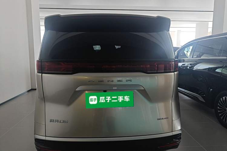 Used Denza D9 2024 DM-i 980 Four-Wheel Drive Prestige Model Rear