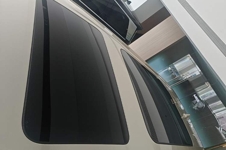 Used Denza D9 2024 DM-i 980 Four-Wheel Drive Prestige Model Roof