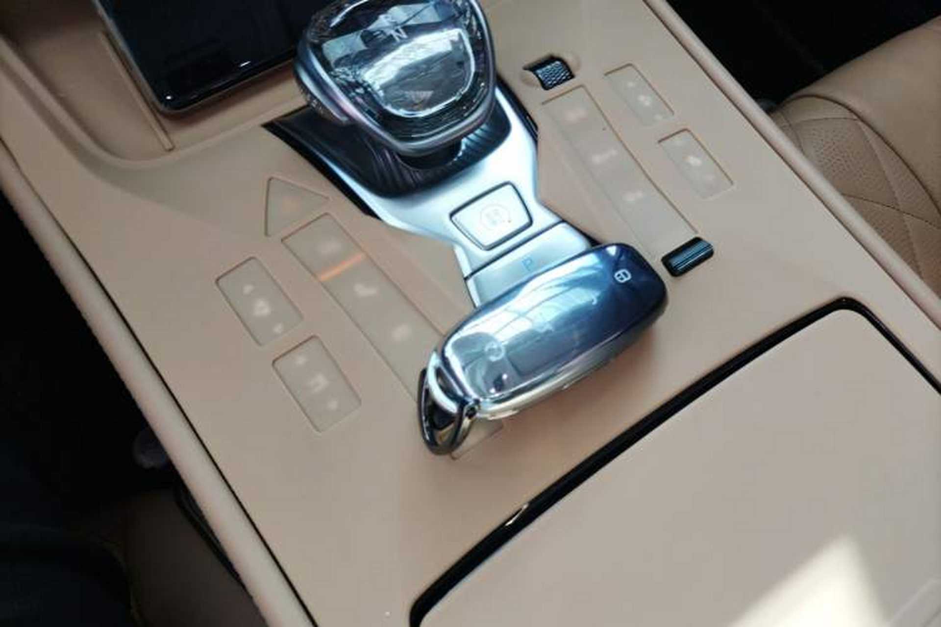 Used Denza D9 2024 DM-i 980 Four-Wheel Drive Prestige Model Interior 1