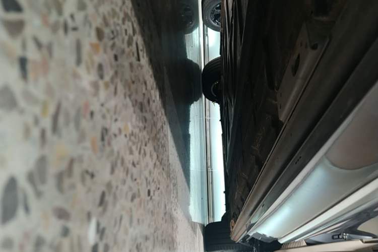 Used Denza D9 2024 DM-i 980 Four-Wheel Drive Flagship Model Left Side Sill