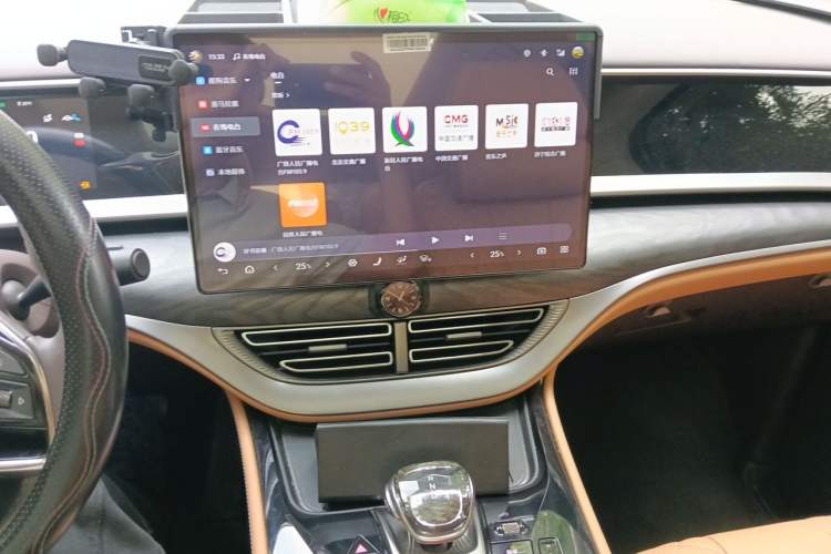 Used Denza D9 2024 DM-i 1050 Luxury Model Audio And AC Panel