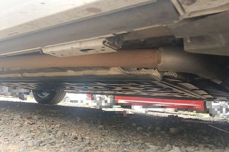 Used Denza D9 2024 DM-i 1050 Luxury Model Chassis Front Right