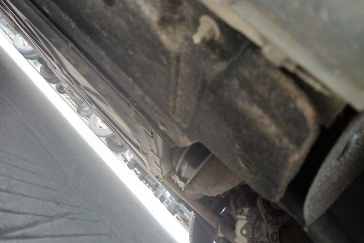 Used Denza D9 2024 DM-i 980 Four-Wheel Drive Prestige Model Chassis Rear Left
