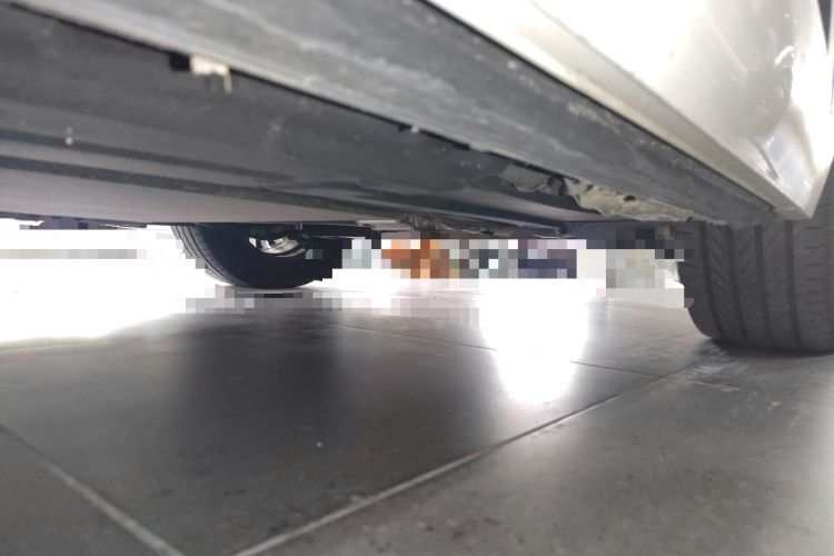 Used Denza D9 2024 DM-i 980 Four-Wheel Drive Flagship Model Chassis Rear Left