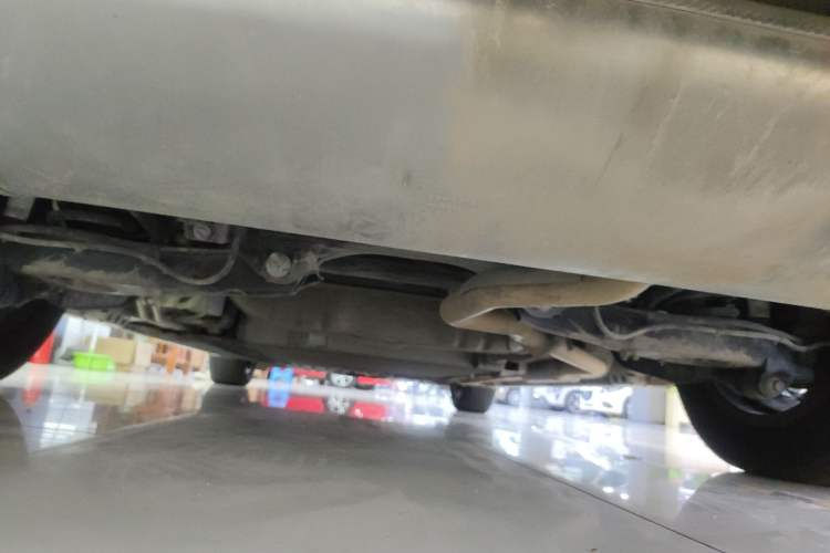 Used Denza D9 2024 DM-i 970 Luxury Model Chassis Rear