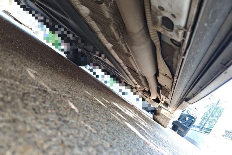 Used Denza D9 2024 DM-i 1050 Luxury Model Chassis Rear Right