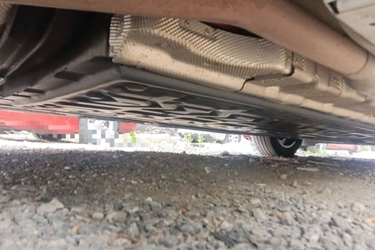 Used Denza D9 2024 DM-i 1050 Luxury Model Chassis Rear Right