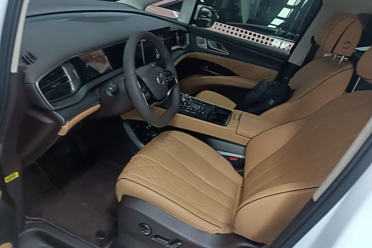 Used Denza D9 2024 DM-i 980 Four-Wheel Drive Flagship Model Driver Seat