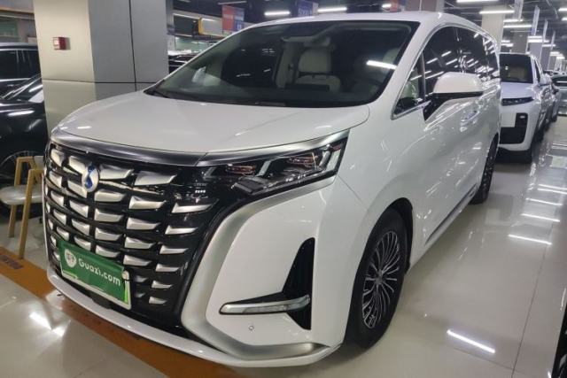 Used Denza D9 2024 DM-i 980 Four-Wheel Drive Prestige Model