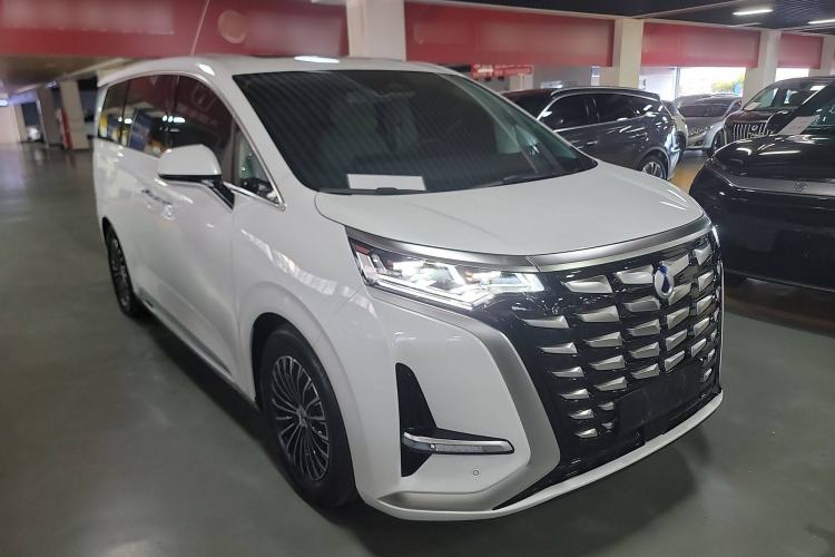 Used Denza D9 2024 DM-i 980 Four-Wheel Drive Prestige Model Exterior 2