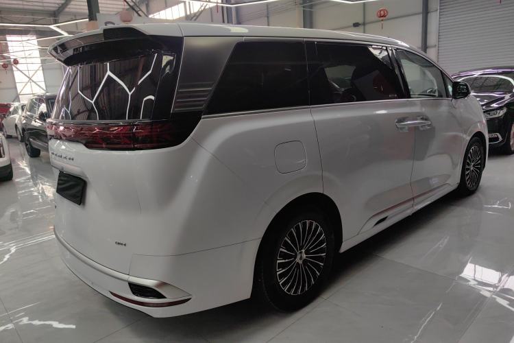 Used Denza D9 2024 DM-i 970 Luxury Model Exterior 5