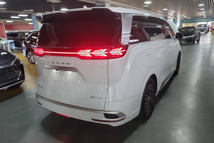 Used Denza D9 2024 DM-i 980 Four-Wheel Drive Prestige Model Exterior 5