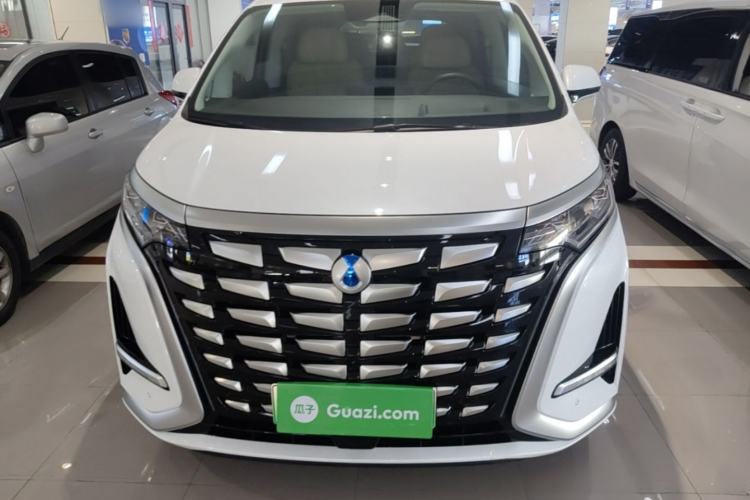Used Denza D9 2024 DM-i 980 Four-Wheel Drive Prestige Model Front