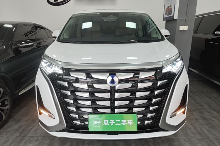 Used Denza D9 2024 DM-i 980 Four-Wheel Drive Prestige Model Front