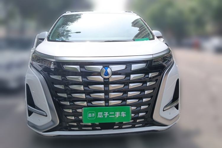 Used Denza D9 2024 DM-i 1050 Luxury Model Front
