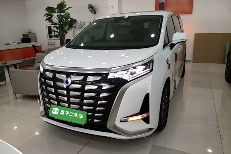 Used Denza D9 2024 DM-i 980 Four-Wheel Drive Prestige Model Front