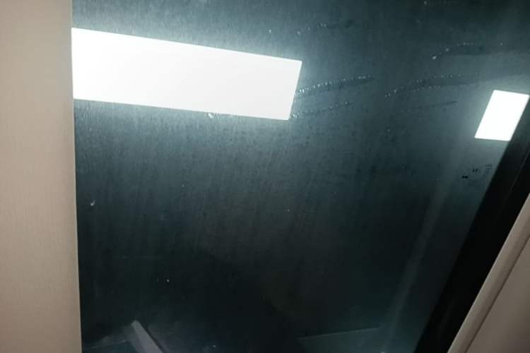 Used Denza D9 2024 DM-i 980 Four-Wheel Drive Prestige Model Headliner