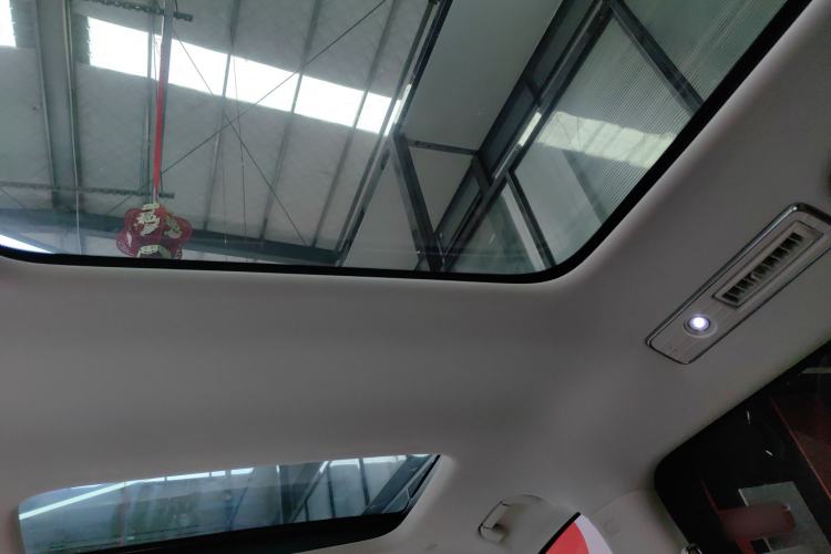 Used Denza D9 2024 DM-i 970 Luxury Model Headliner