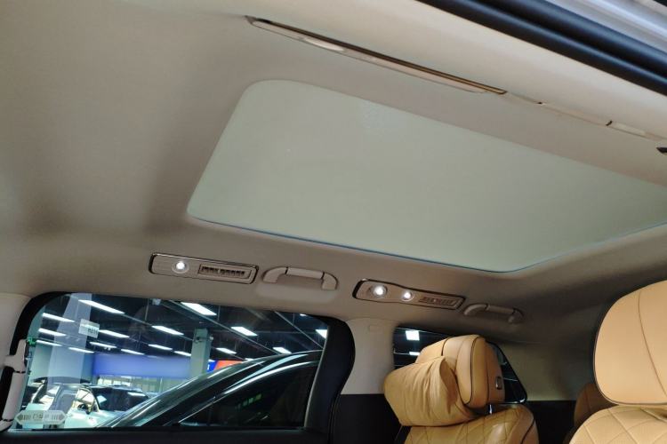 Used Denza D9 2024 DM-i 1050 Luxury Model Headliner