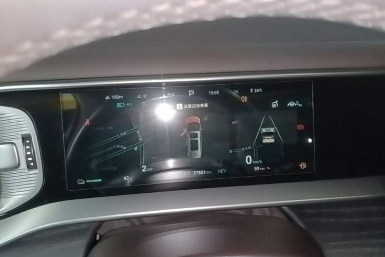 Used Denza D9 2024 DM-i 980 Four-Wheel Drive Prestige Model Instrument Cluster