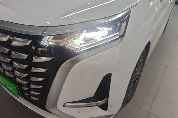 Used Denza D9 2024 DM-i 1050 Luxury Model Left Front Headlight