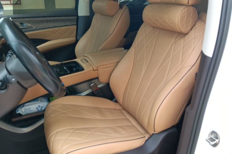 Used Denza D9 2024 DM-i 1050 Luxury Model Left Front Seat