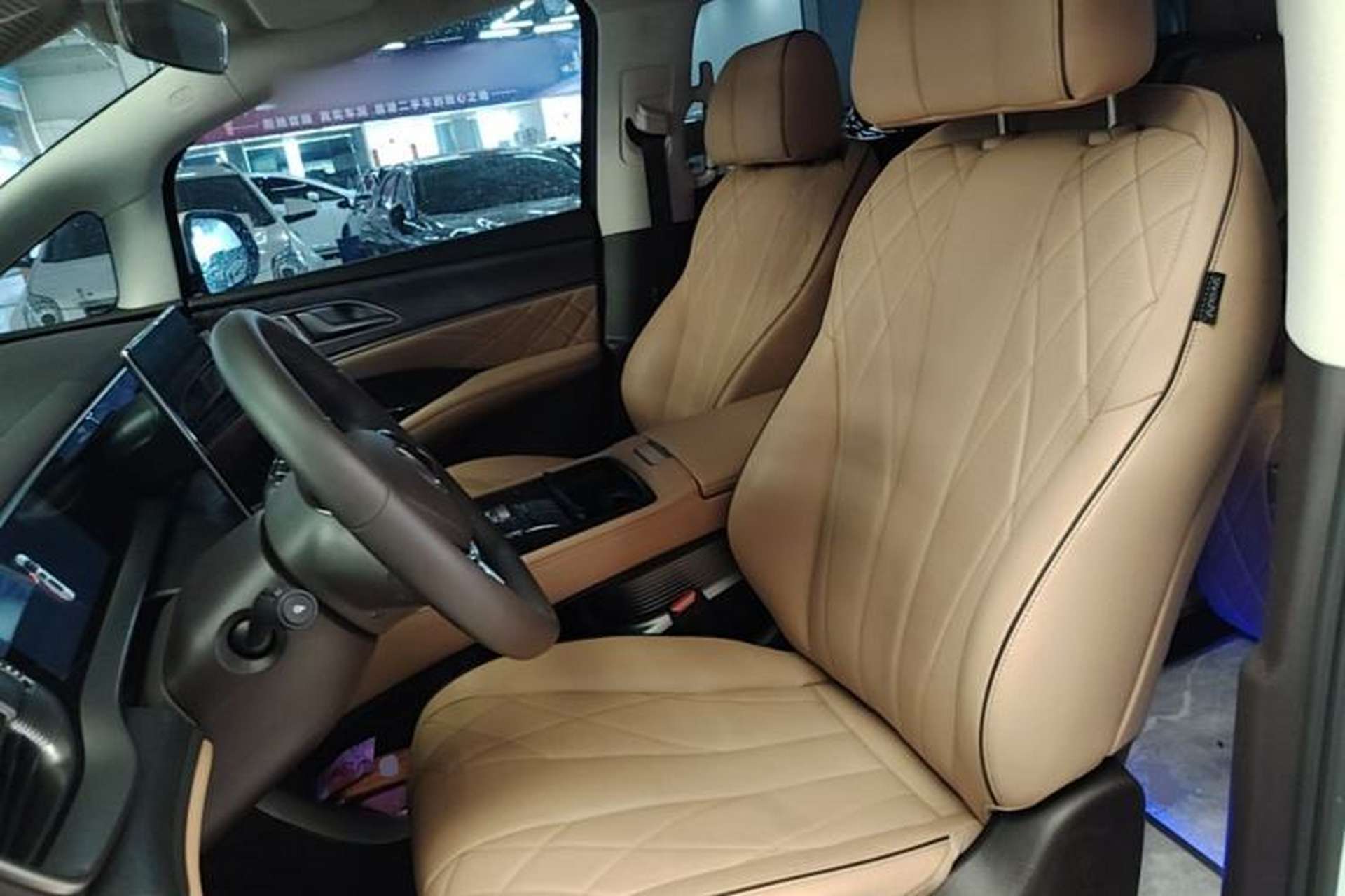 Used Denza D9 2024 DM-i 1050 Luxury Model Left Front Seat