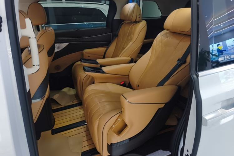 Used Denza D9 2024 DM-i 1050 Luxury Model Left Rear Seat