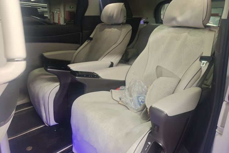 Used Denza D9 2024 DM-i 1050 Luxury Model Left Rear Seat
