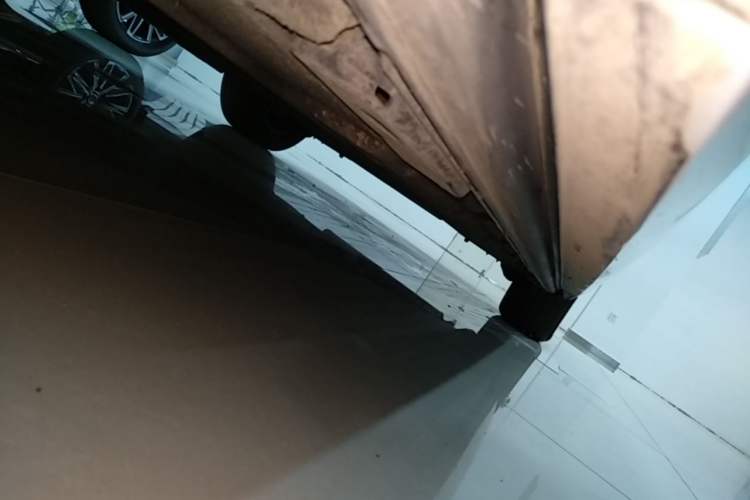 Used Denza D9 2024 DM-i 980 Four-Wheel Drive Prestige Model Left Side Sill