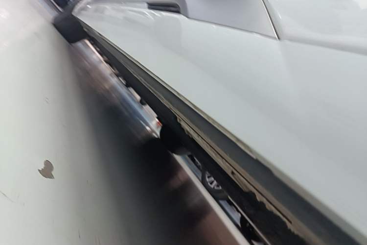 Used Denza D9 2024 DM-i 980 Four-Wheel Drive Flagship Model Left Side Sill