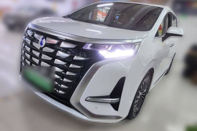 Used Denza D9 2024 DM-i 970 Luxury Model