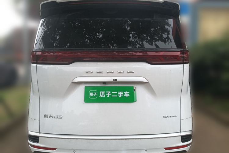 Used Denza D9 2024 DM-i 980 Four-Wheel Drive Flagship Model Rear