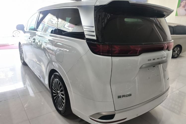Used Denza D9 2024 DM-i 980 Four-Wheel Drive Prestige Model Rear Left 45 Deg
