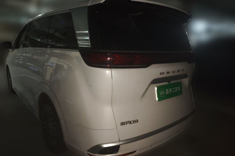 Used Denza D9 2024 DM-i 1050 Luxury Model Rear Left 45 Deg