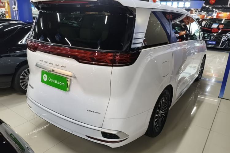 Used Denza D9 2024 DM-i 980 Four-Wheel Drive Prestige Model Rear Right 45 Deg