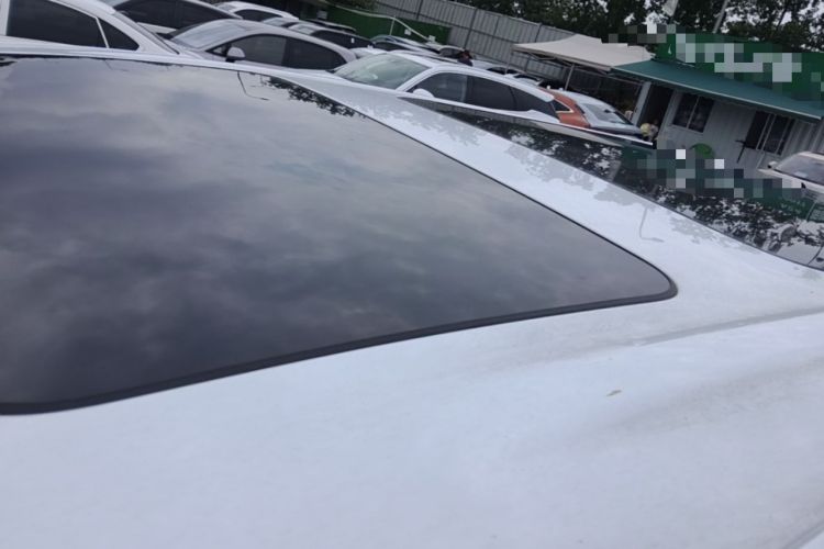 Used Denza D9 2024 EV 620 Premium Model Roof