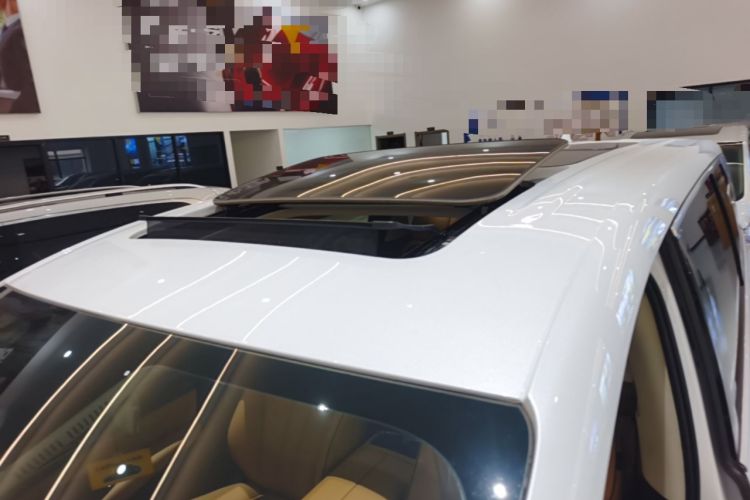 Used Denza D9 2024 DM-i 1050 Luxury Model Roof