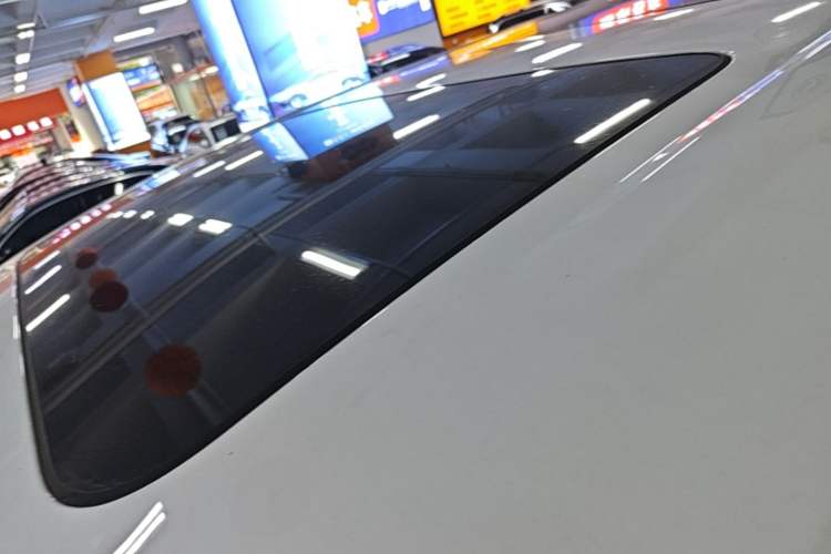 Used Denza D9 2024 DM-i 1050 Luxury Model Roof