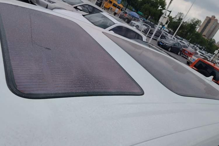 Used Denza D9 2024 DM-i 1050 Luxury Model Roof