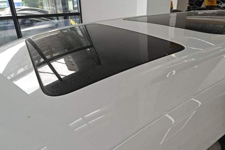 Used Denza D9 2024 DM-i 970 Luxury Model Roof